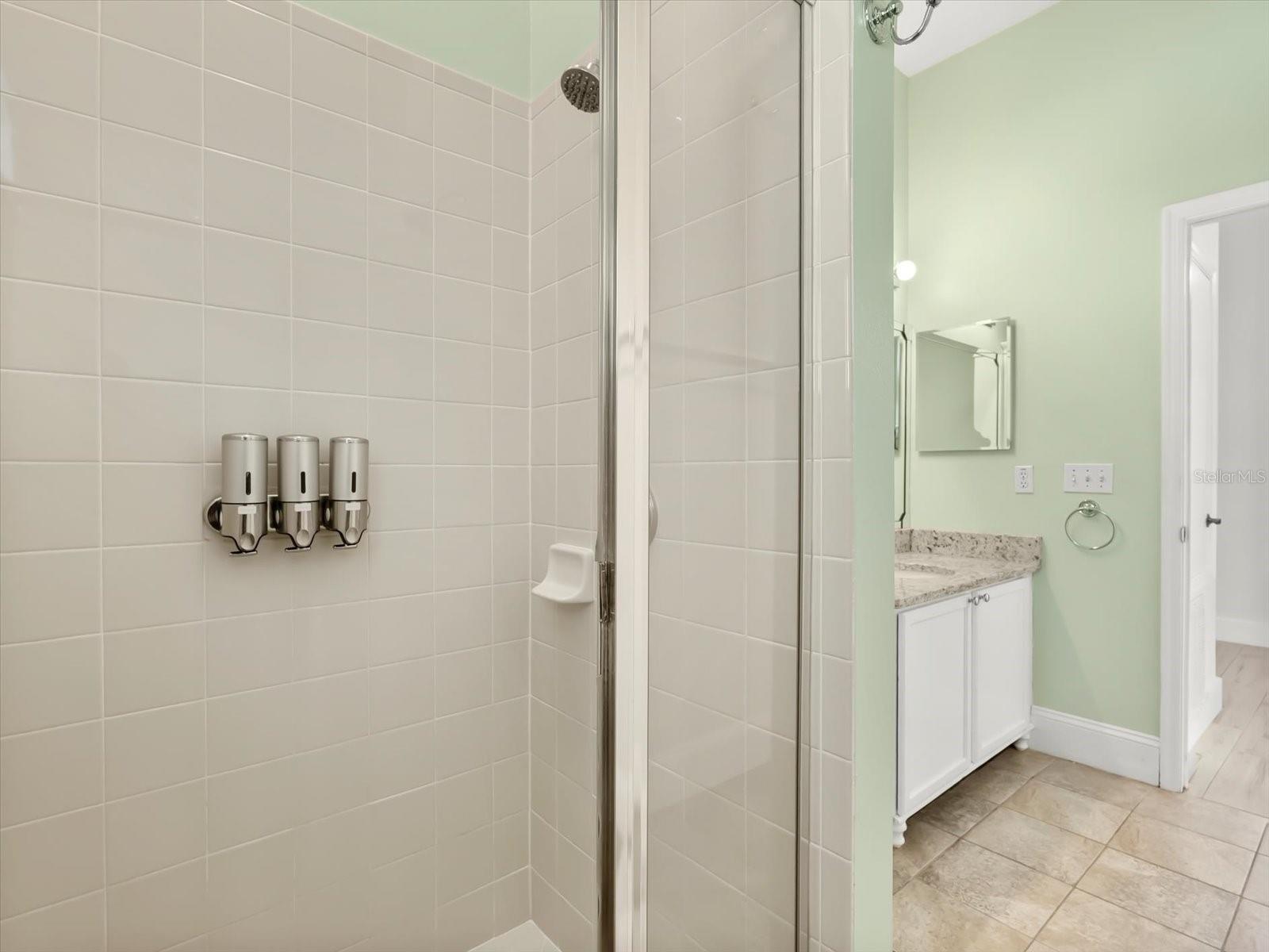 HAMPTON ESTATES - Residential