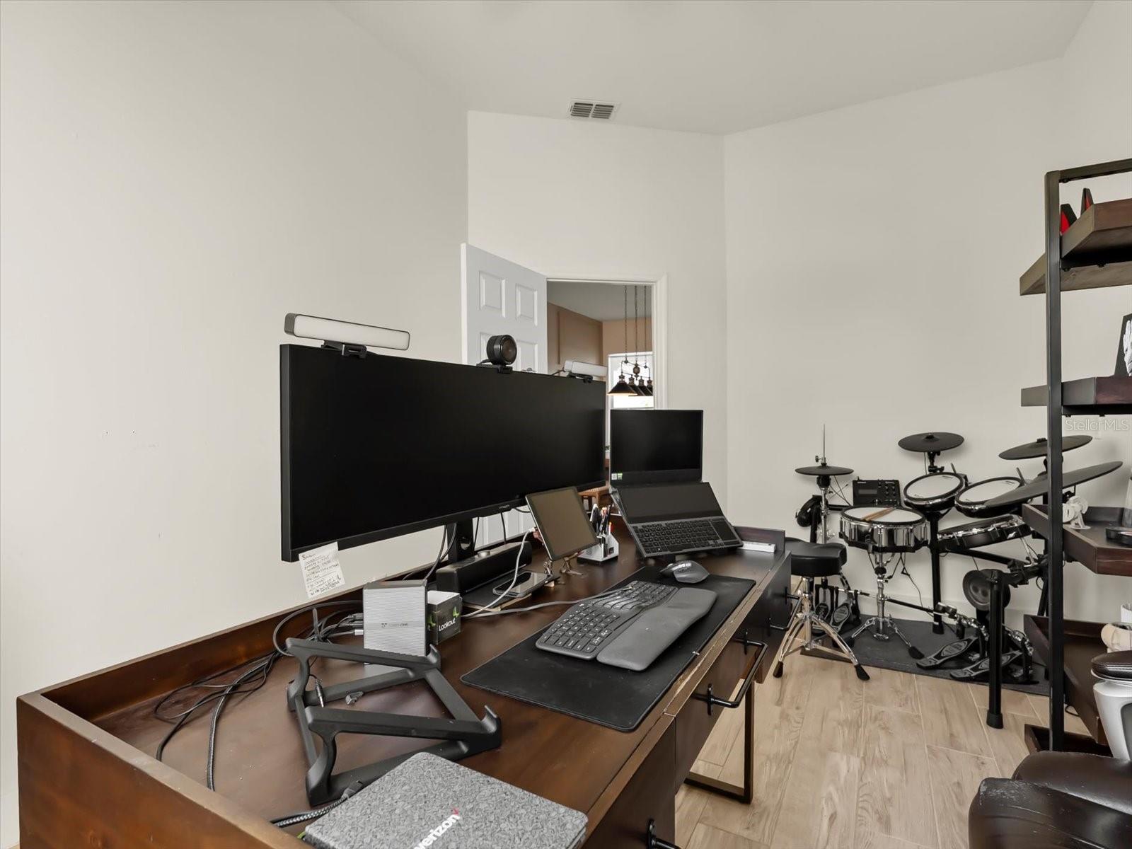 HAMPTON ESTATES - Residential