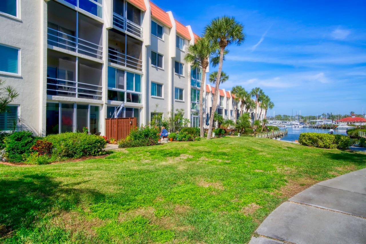 BELLA COSTA II - Residential