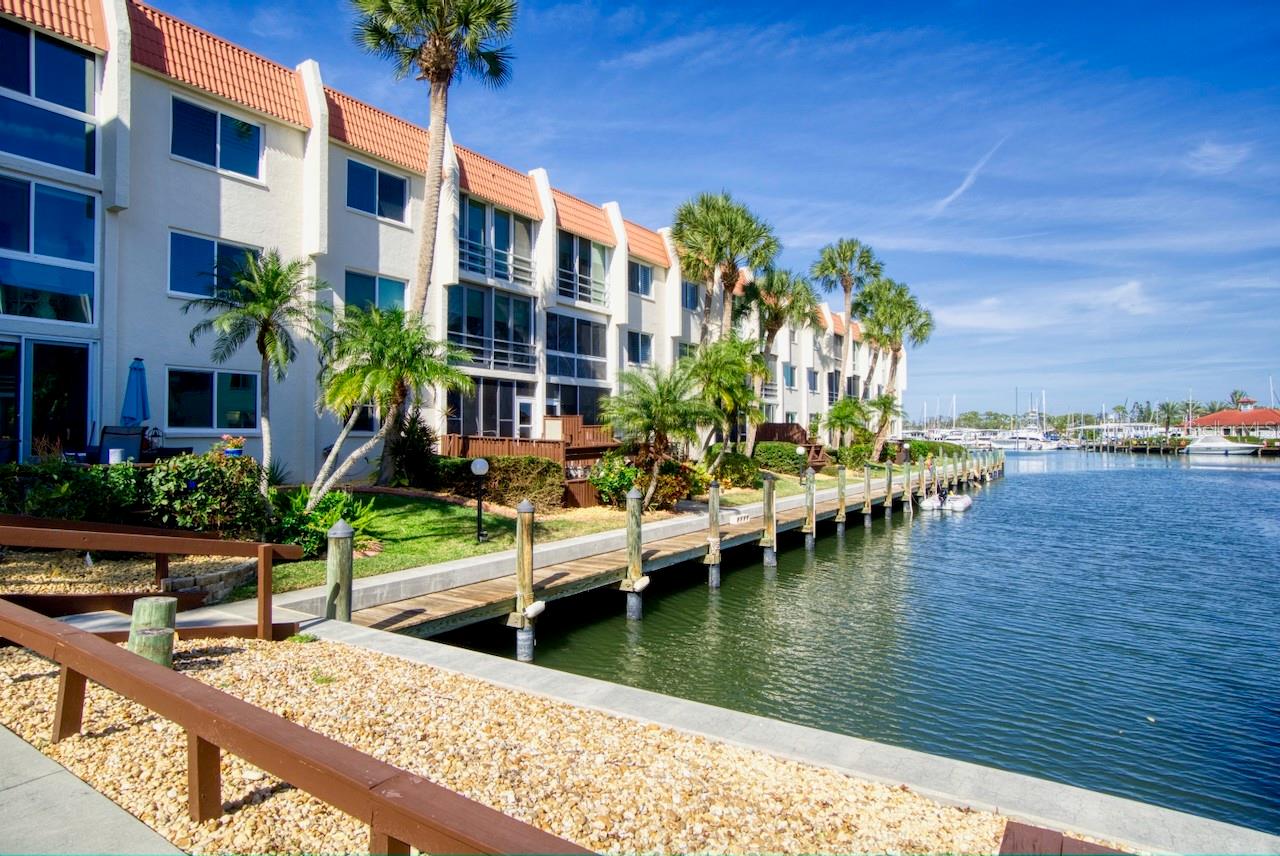 BELLA COSTA II - Residential