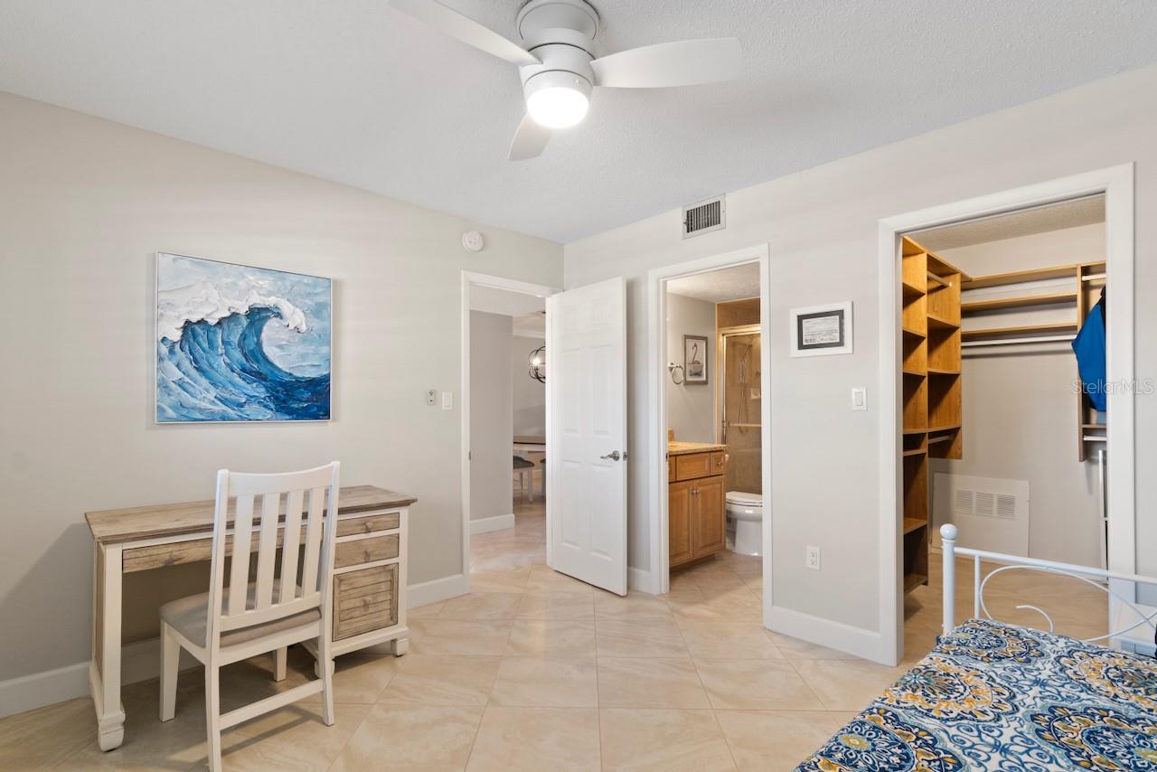 BELLA COSTA II - Residential