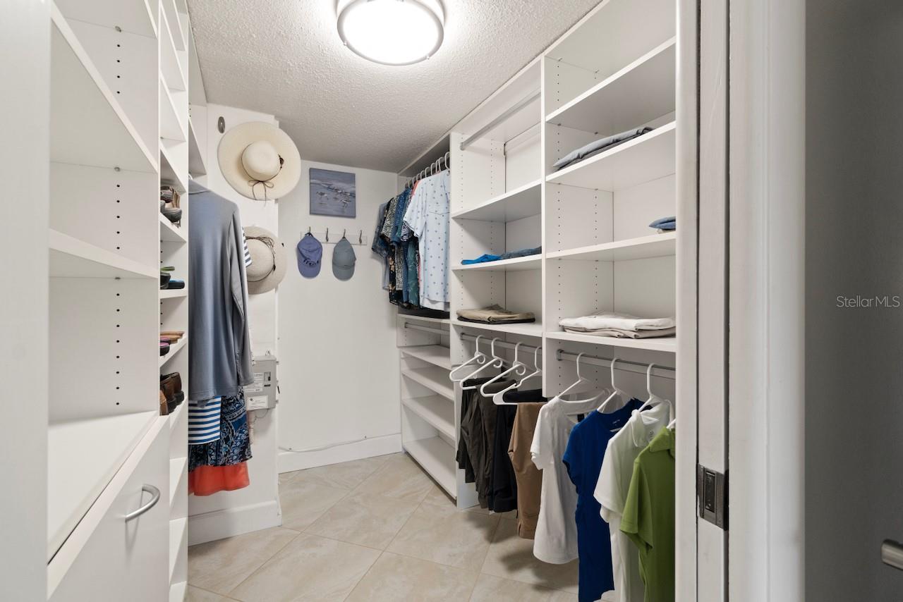 BELLA COSTA II - Residential