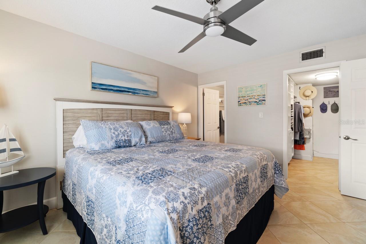 BELLA COSTA II - Residential