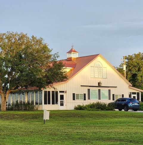 A home in DUNNELLON