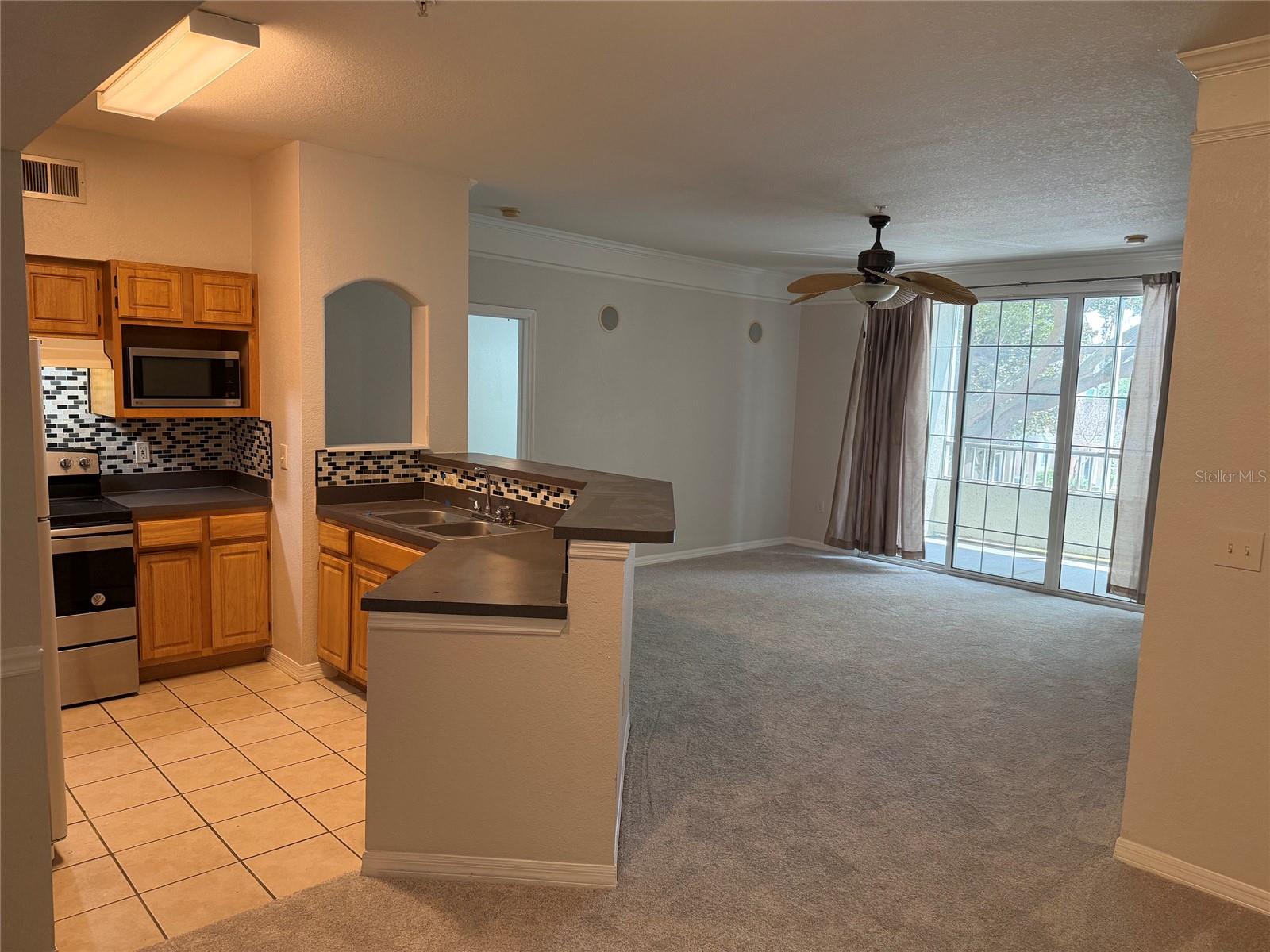 6685 QUEENS BOROUGH AVENUE 207