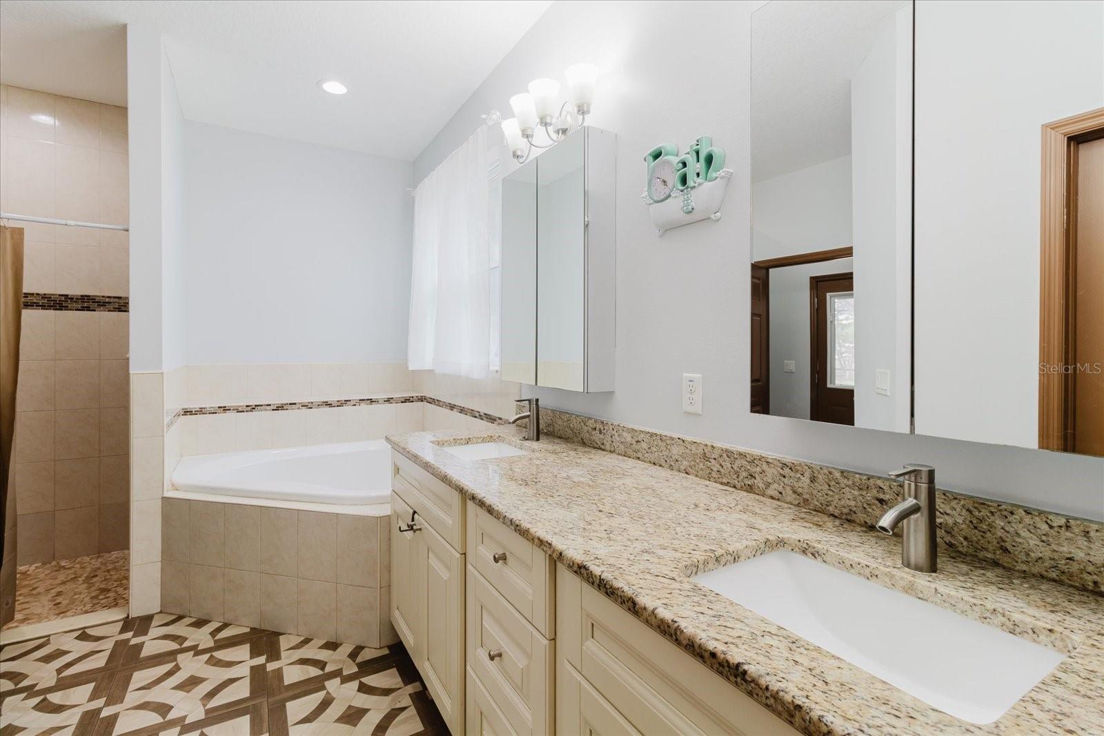 OAKWOOD FOREST SUB - Residential