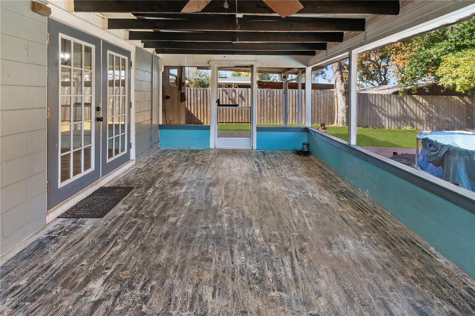 SOUTH SHORE TERRACE - Residential