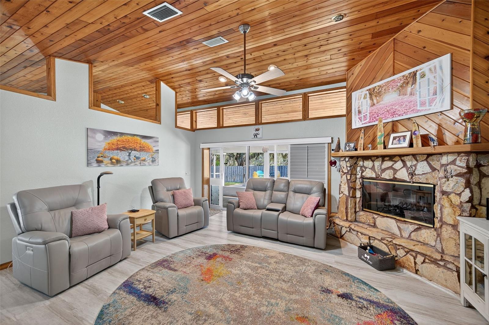 FAIRVIEW - Residential