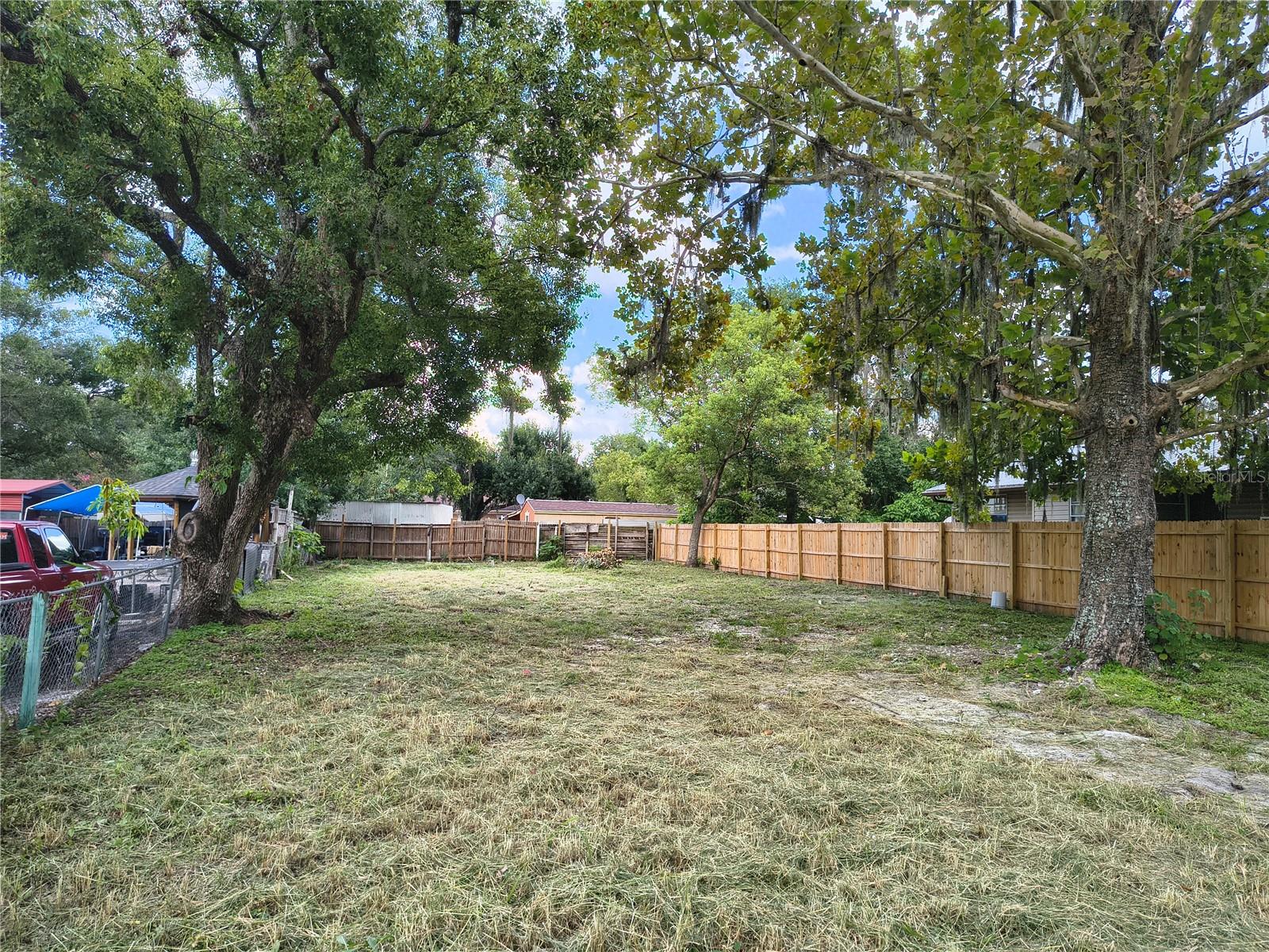 JENSON HEIGHTS - Land