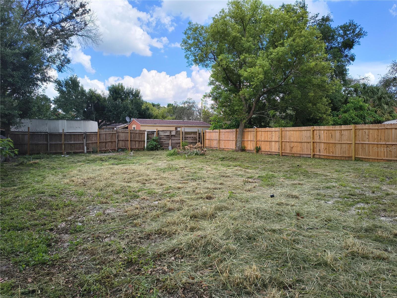 JENSON HEIGHTS - Land