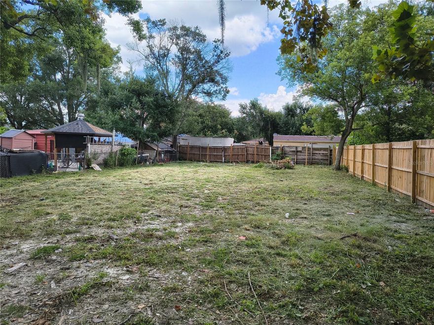 PERFECT LOT in Plant City FL, this is a clean slate to make your dream home a reality in this 7,100 sqft lot in Jenson Heights. This property offers convenient access to downtown Plant City and Tampa through 574th or MLK Jr Blvd. Utilities already in place and discount on impact fees, less out of your pocket when you build your modular, wood frame or block home. Ask your agent or Realtor about the construction loan for first time home buyers. TECO is working on getting all the electric lines underground, so that is another plus for this property.