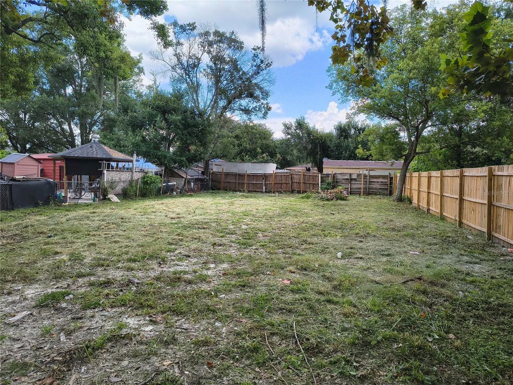 Photo of 608 Ruth Street, Plant City, FL 33563 (MLS # TB8404005)