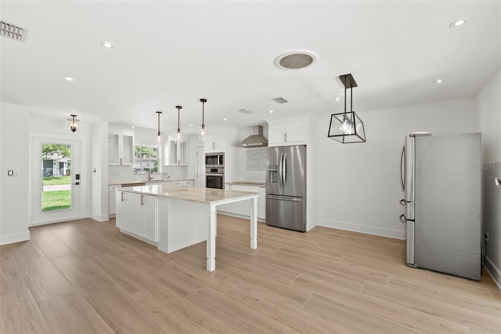 GUERNSEY ESTATES ADD - Residential Lease