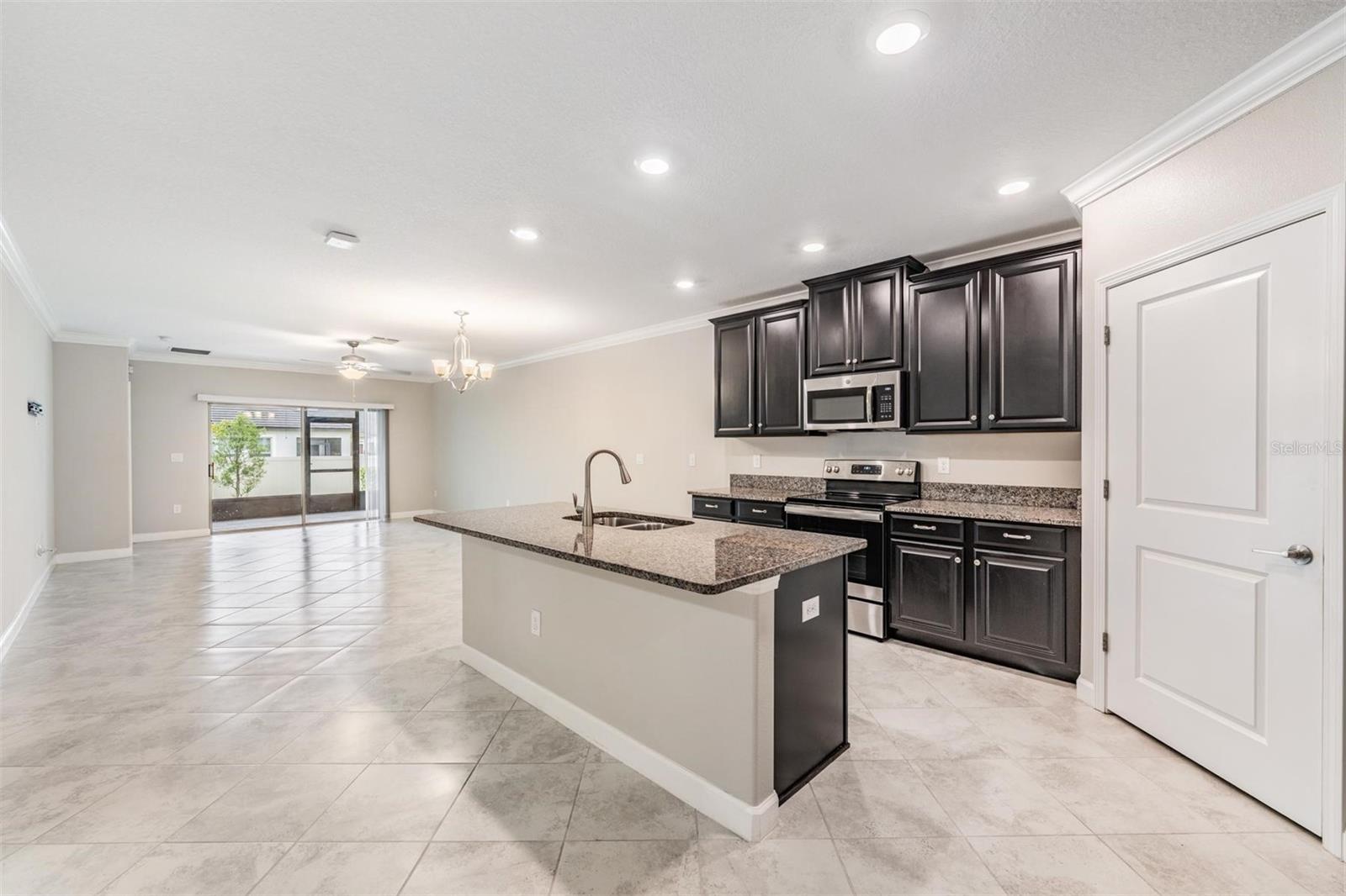 MIRADA ACTIVE ADULT - Residential