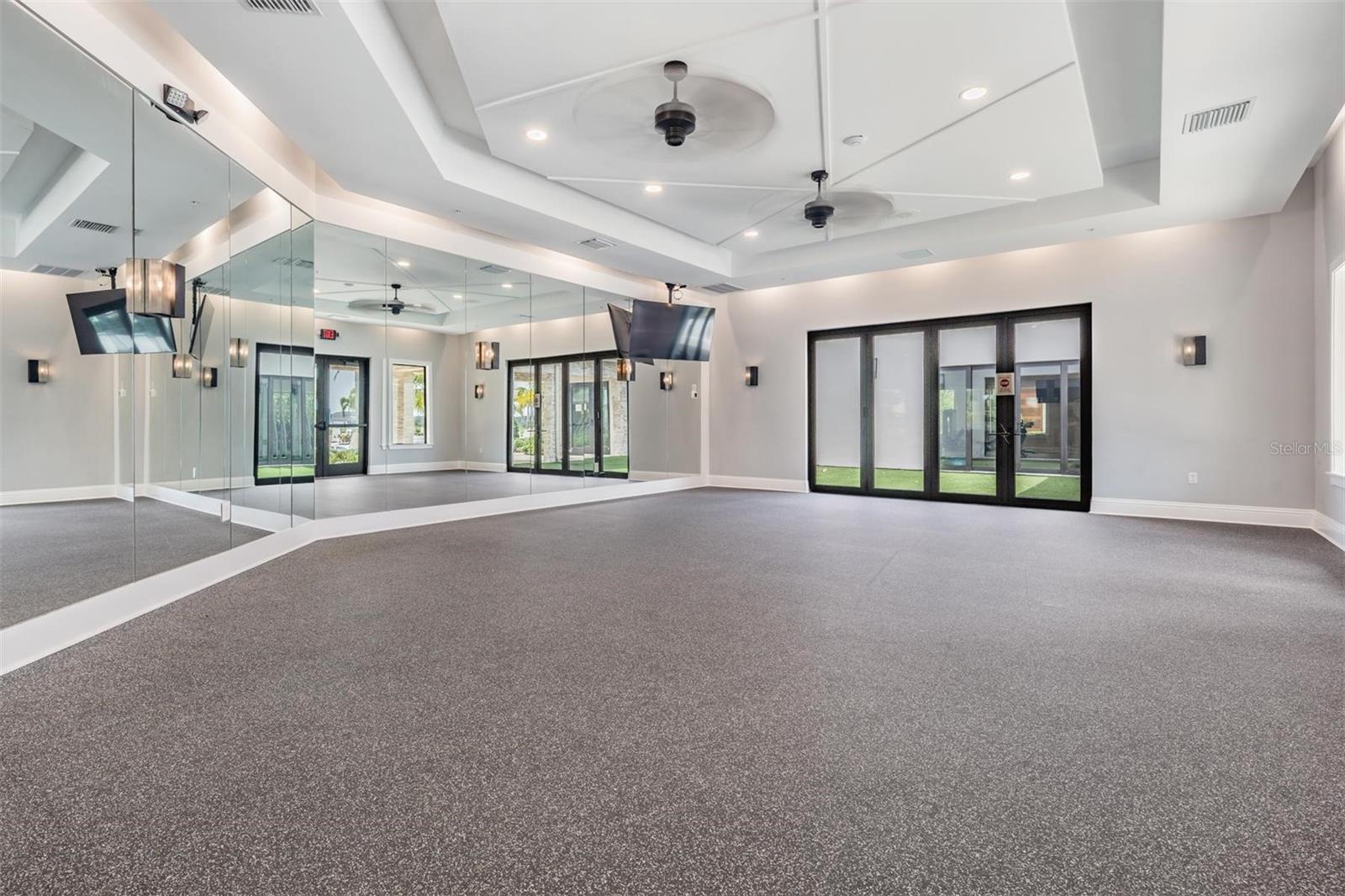 MIRADA ACTIVE ADULT - Residential