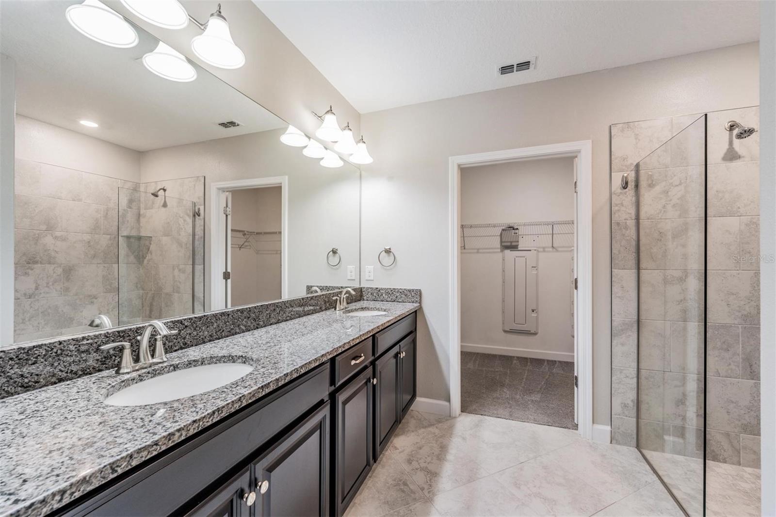 MIRADA ACTIVE ADULT - Residential