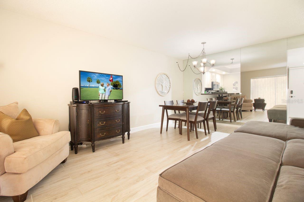 WINDING CREEK - Residential