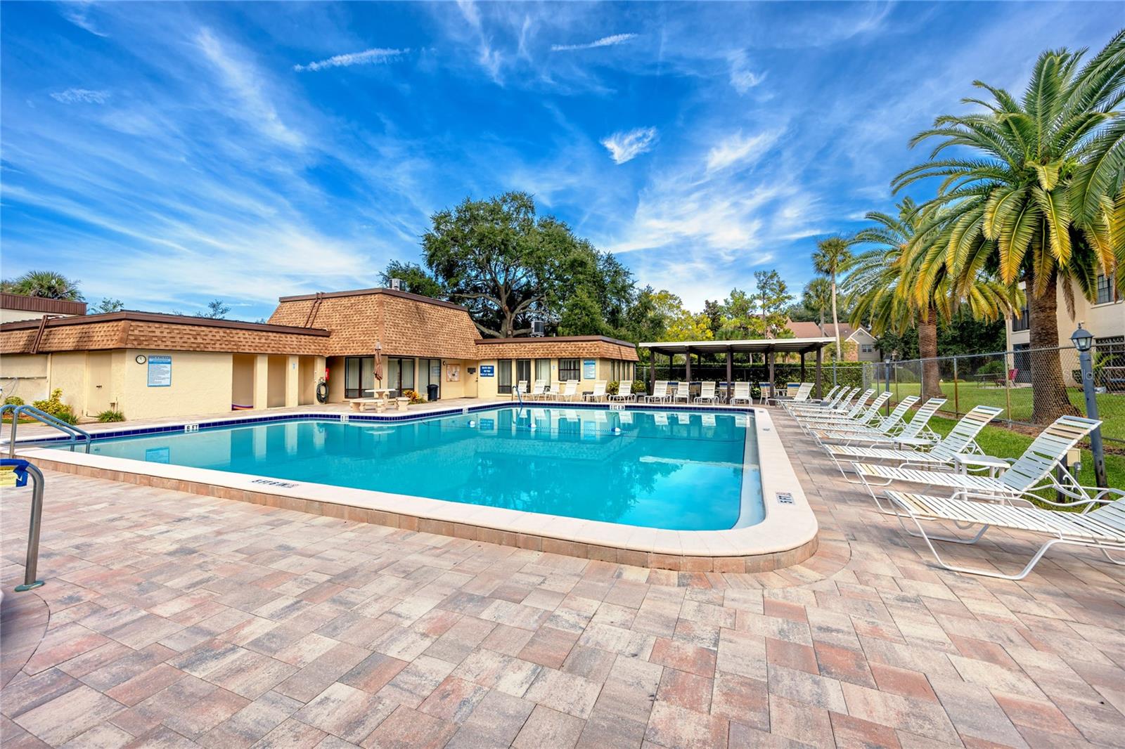 WINDING CREEK - Residential