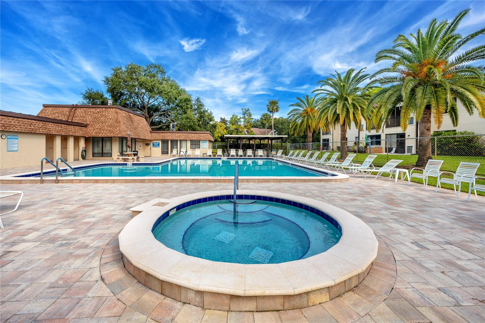 WINDING CREEK - Residential