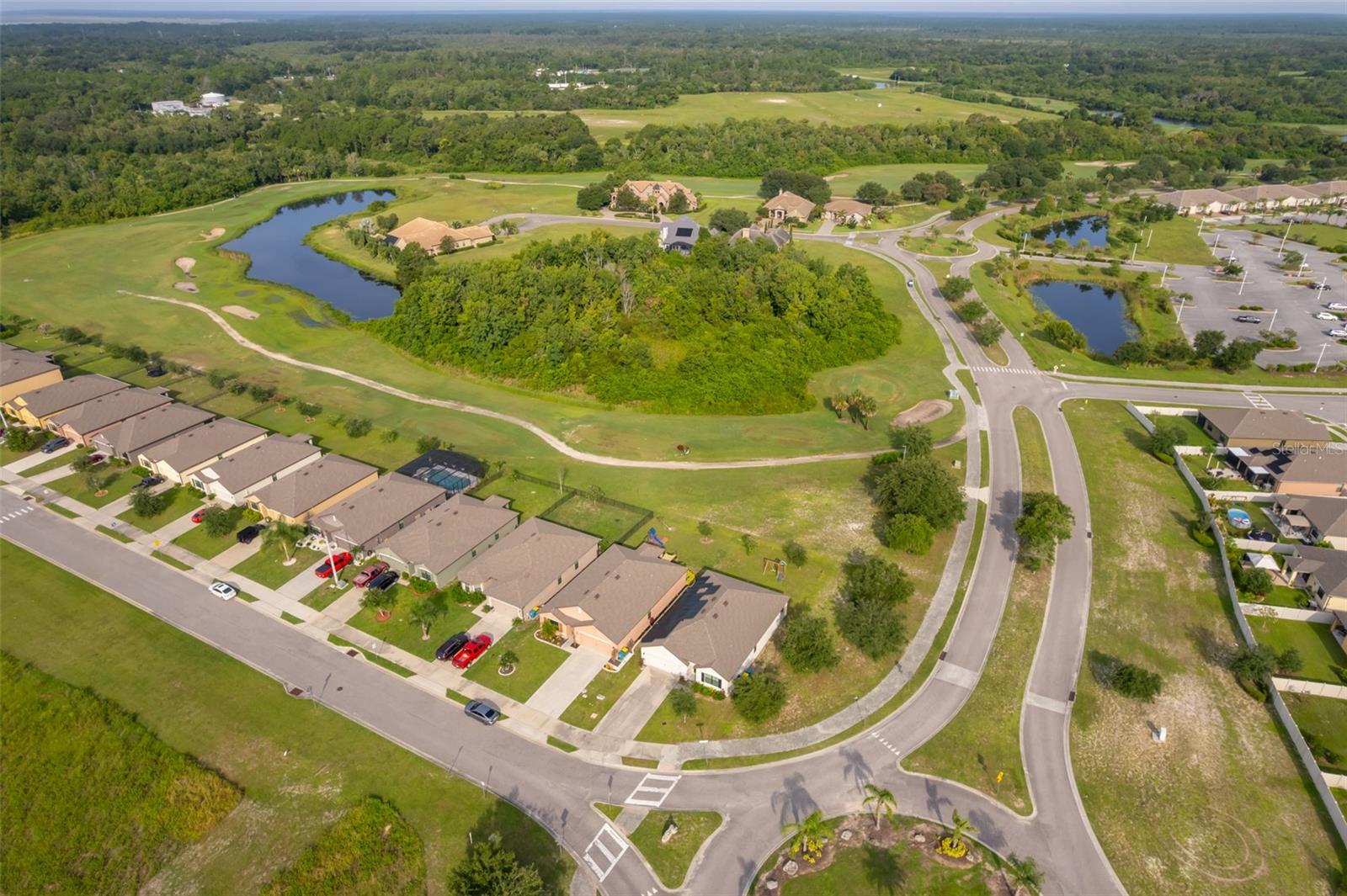 LAKES/INDIAN RIVER PRESERVE - Residential