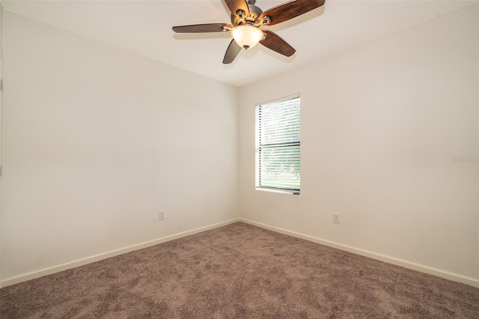 LAKES/INDIAN RIVER PRESERVE - Residential