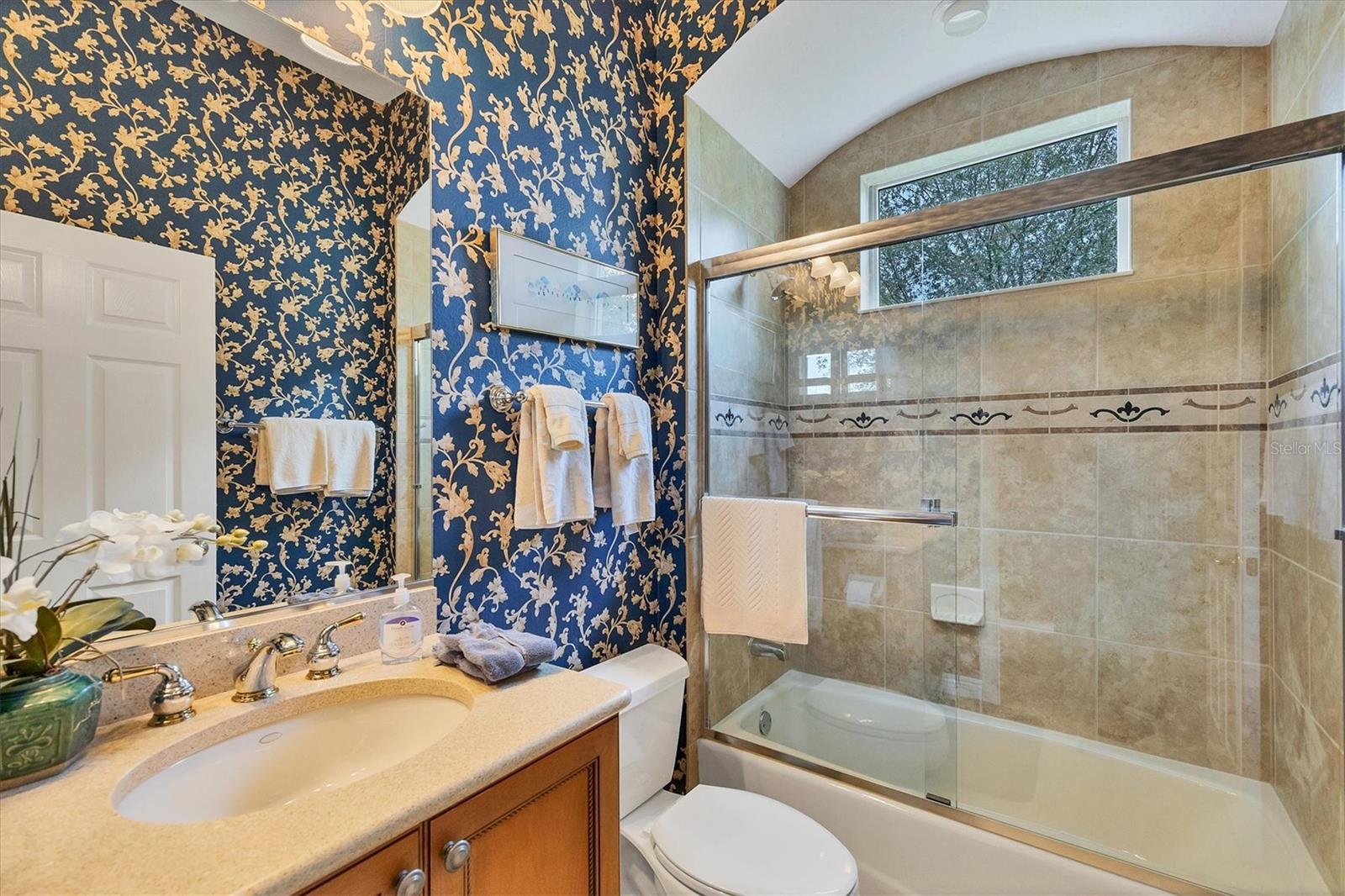 LAKEWOOD RANCH COUNTRY CLUB VILLAGE EE 2A-2E - Residential Lease