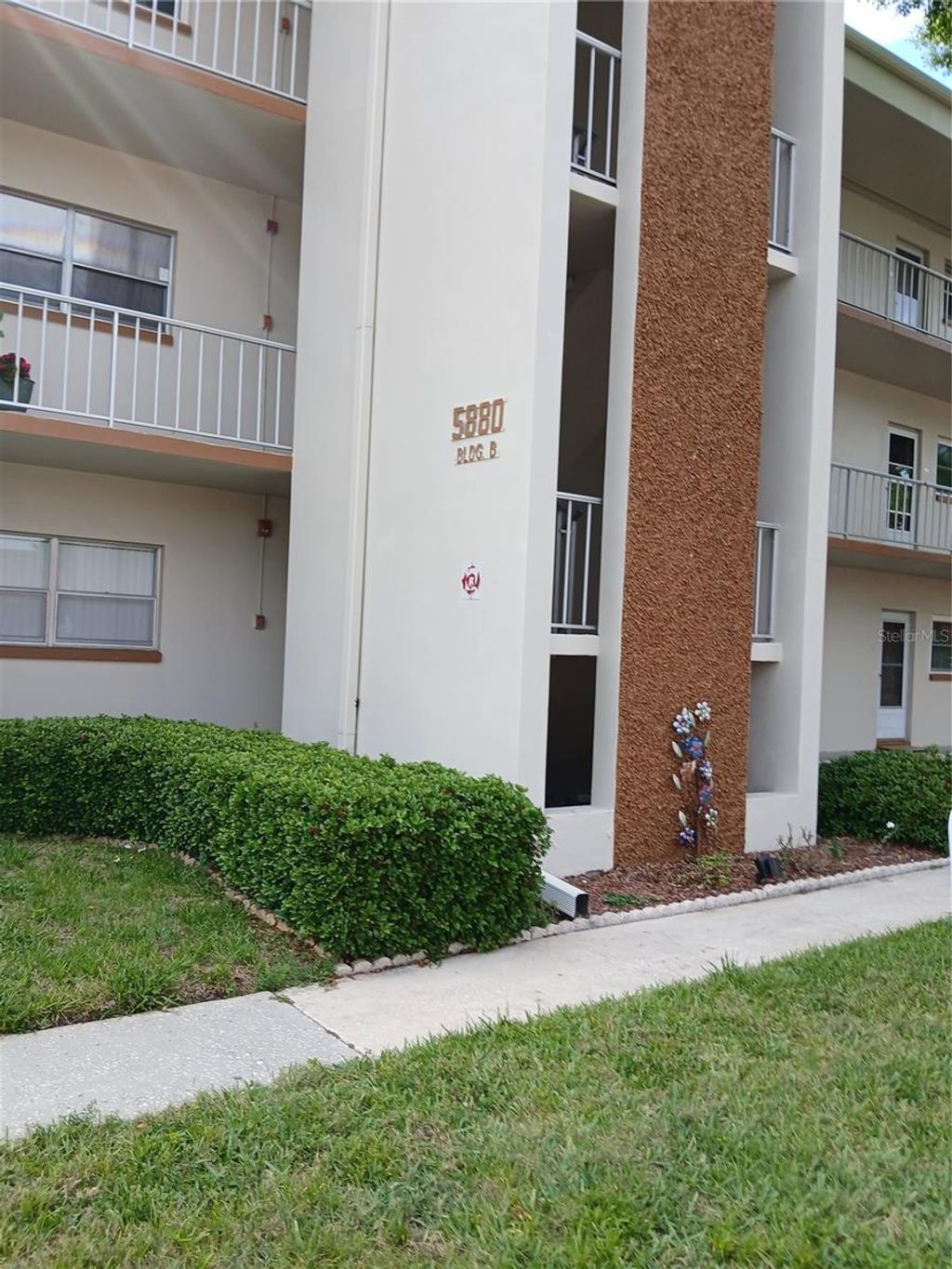 Photo of 5880 38th Avenue N #304, St Petersburg, FL 33710 (MLS # TB8496305)