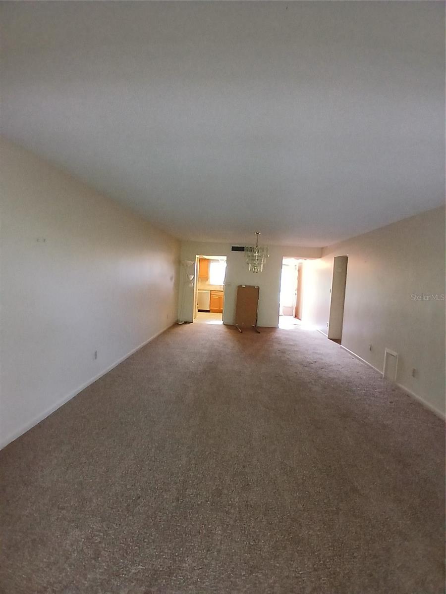 PARKWOOD CONDO - Residential