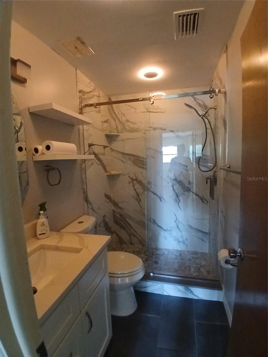 PARKWOOD CONDO - Residential