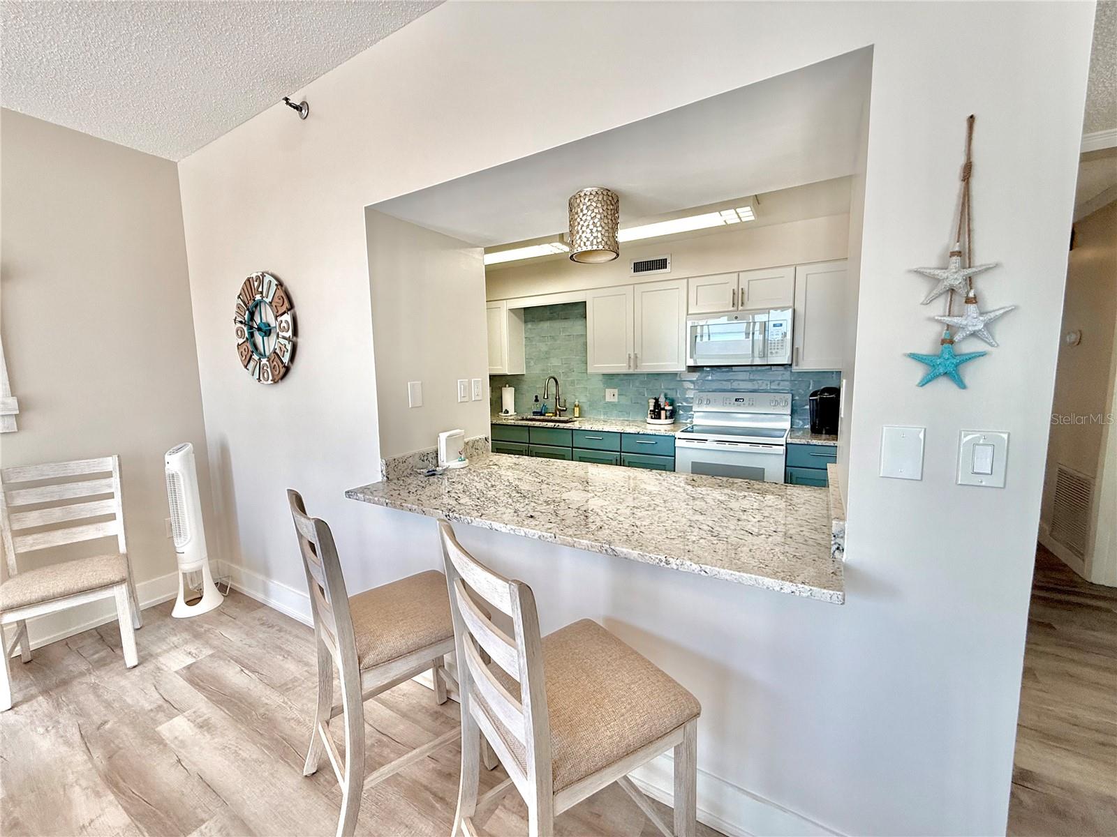 ALIKI GOLD COAST CONDO 01 - Residential