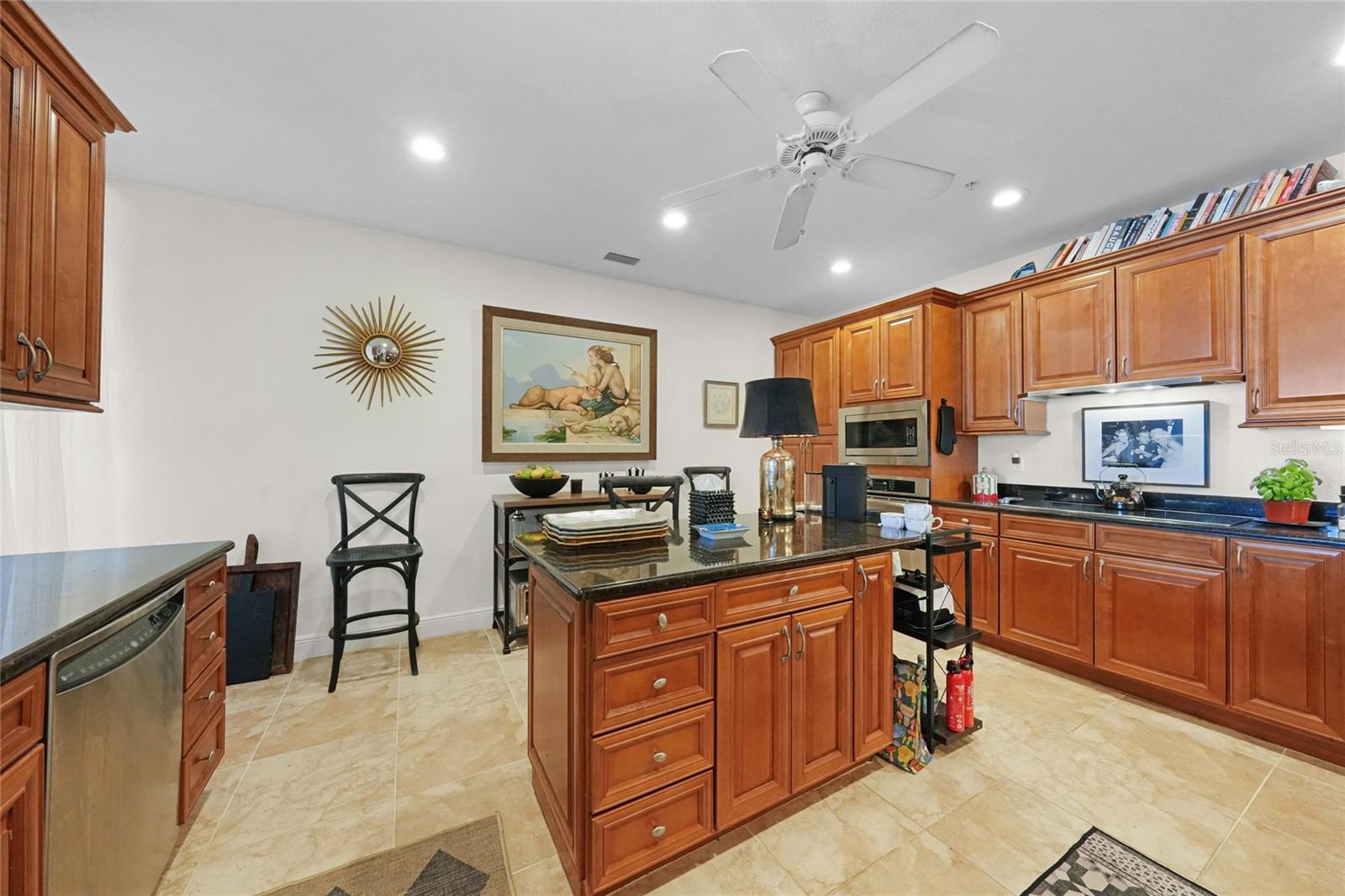 95 N MARION COURT 135