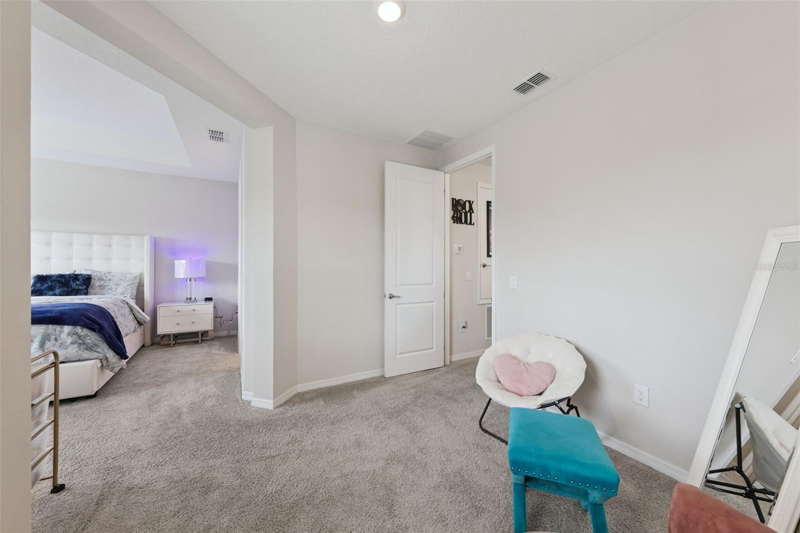 LANDINGS AT HAWKS CREST - Residential