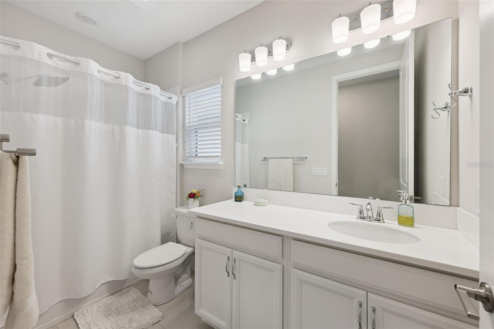 LANDINGS AT HAWKS CREST - Residential