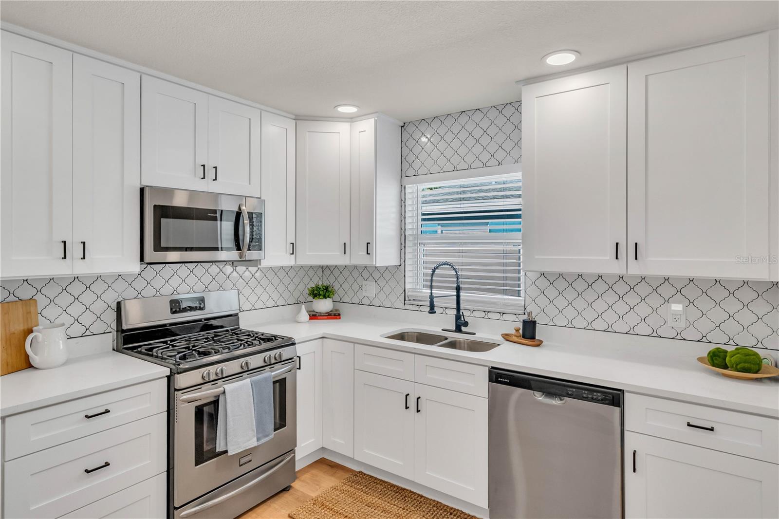 SHOREACRES CENTER - Residential