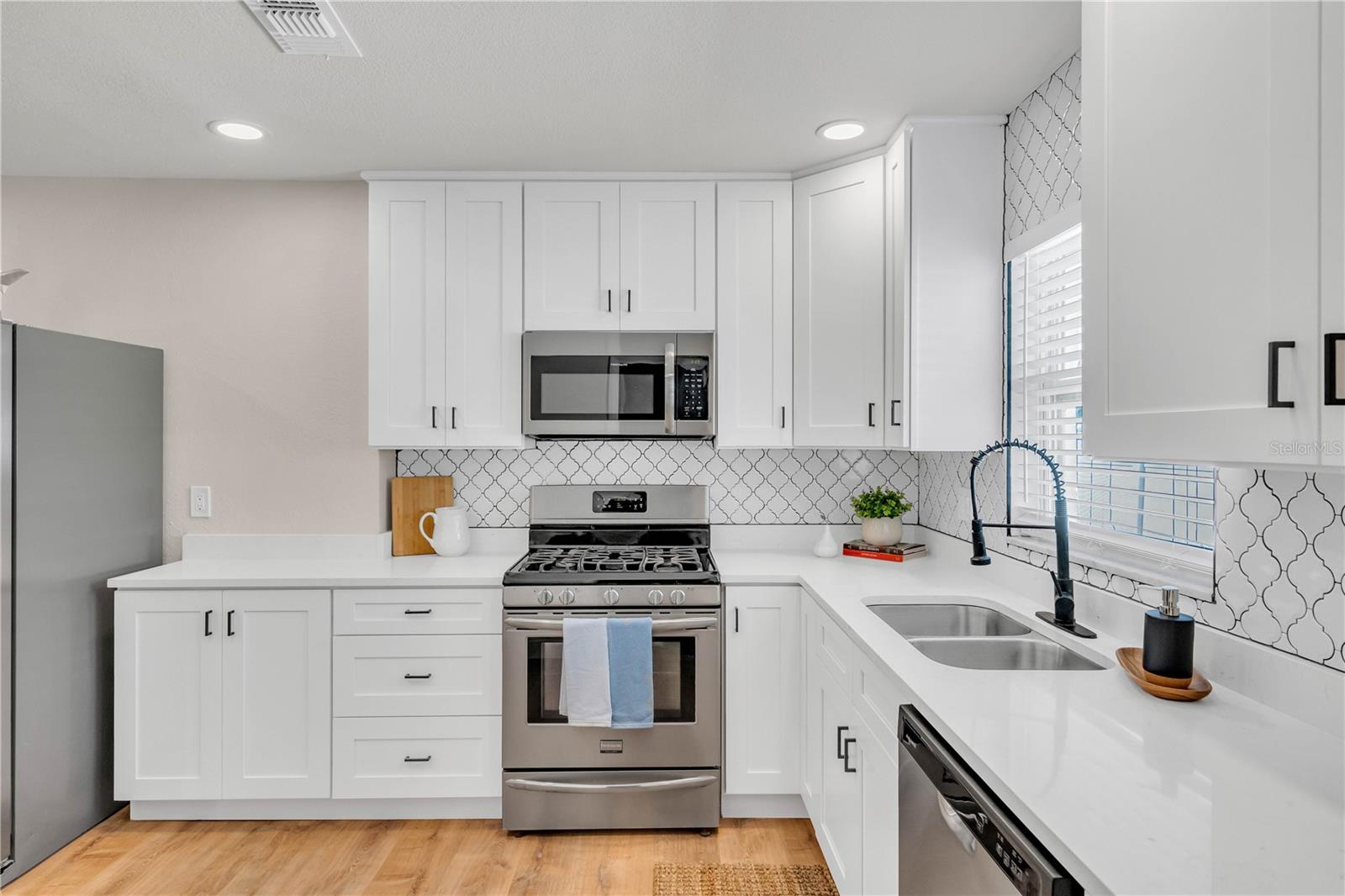 SHOREACRES CENTER - Residential