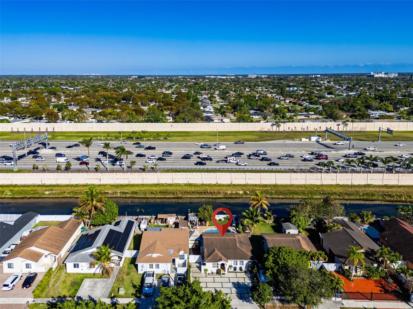 COLONIAL PINES - Residential