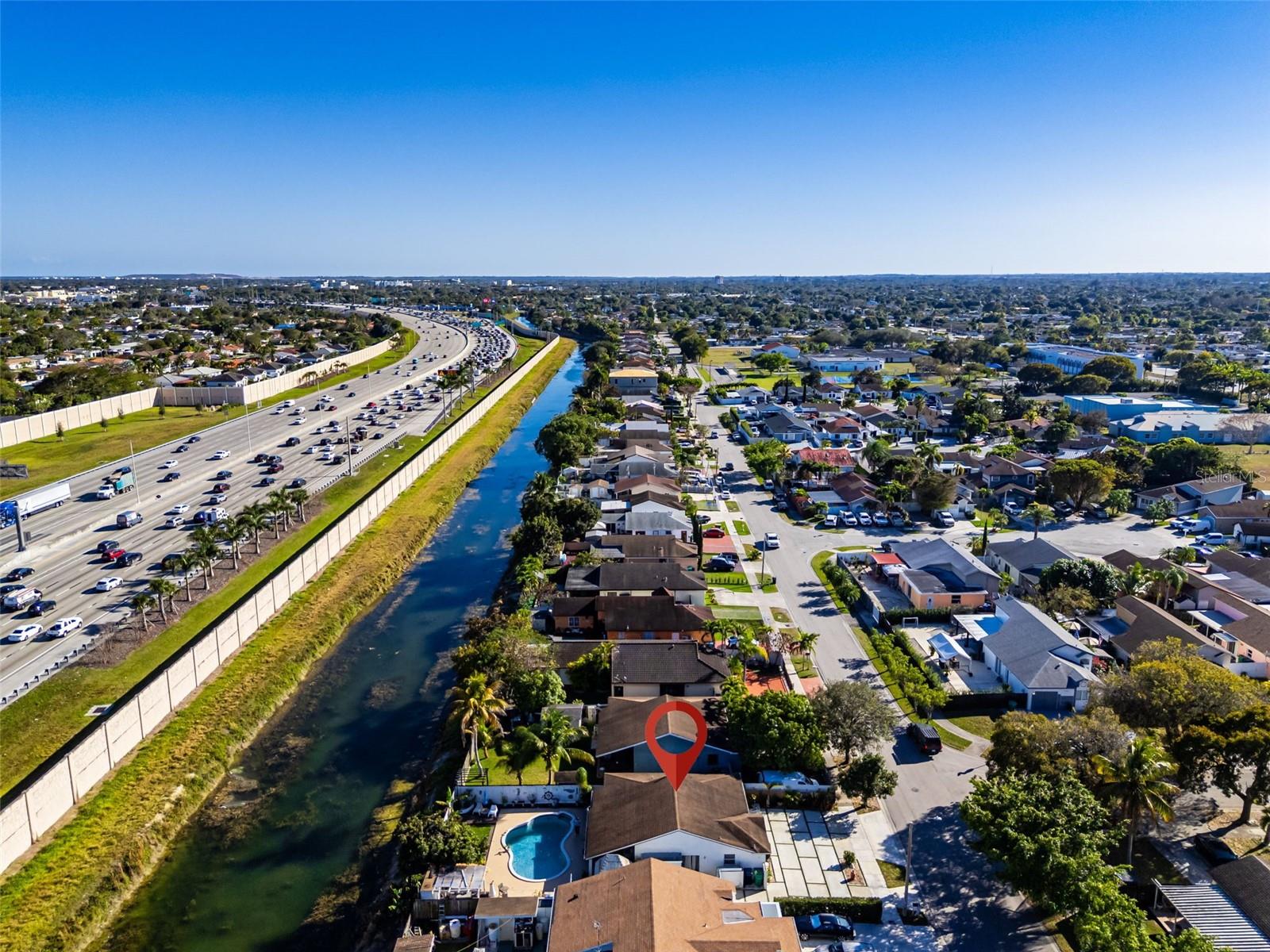 COLONIAL PINES - Residential