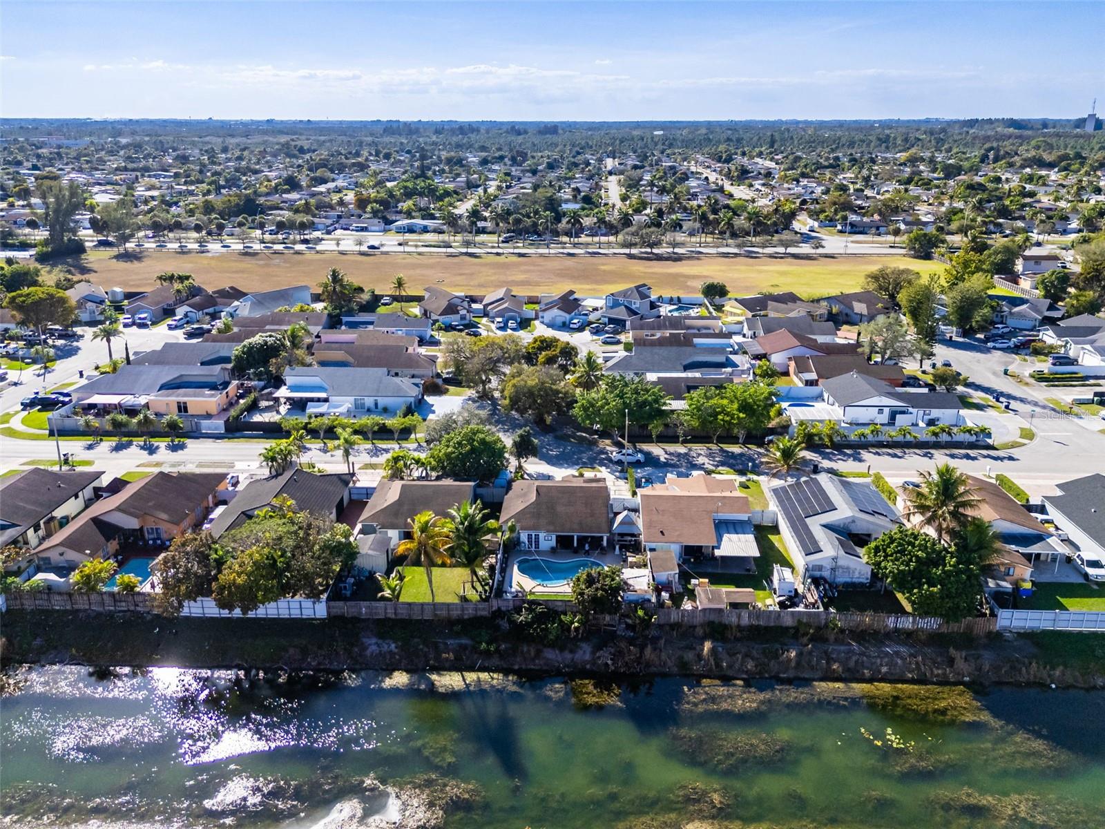 COLONIAL PINES - Residential