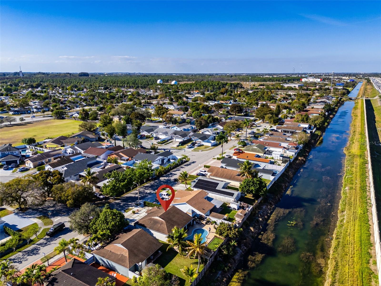 COLONIAL PINES - Residential