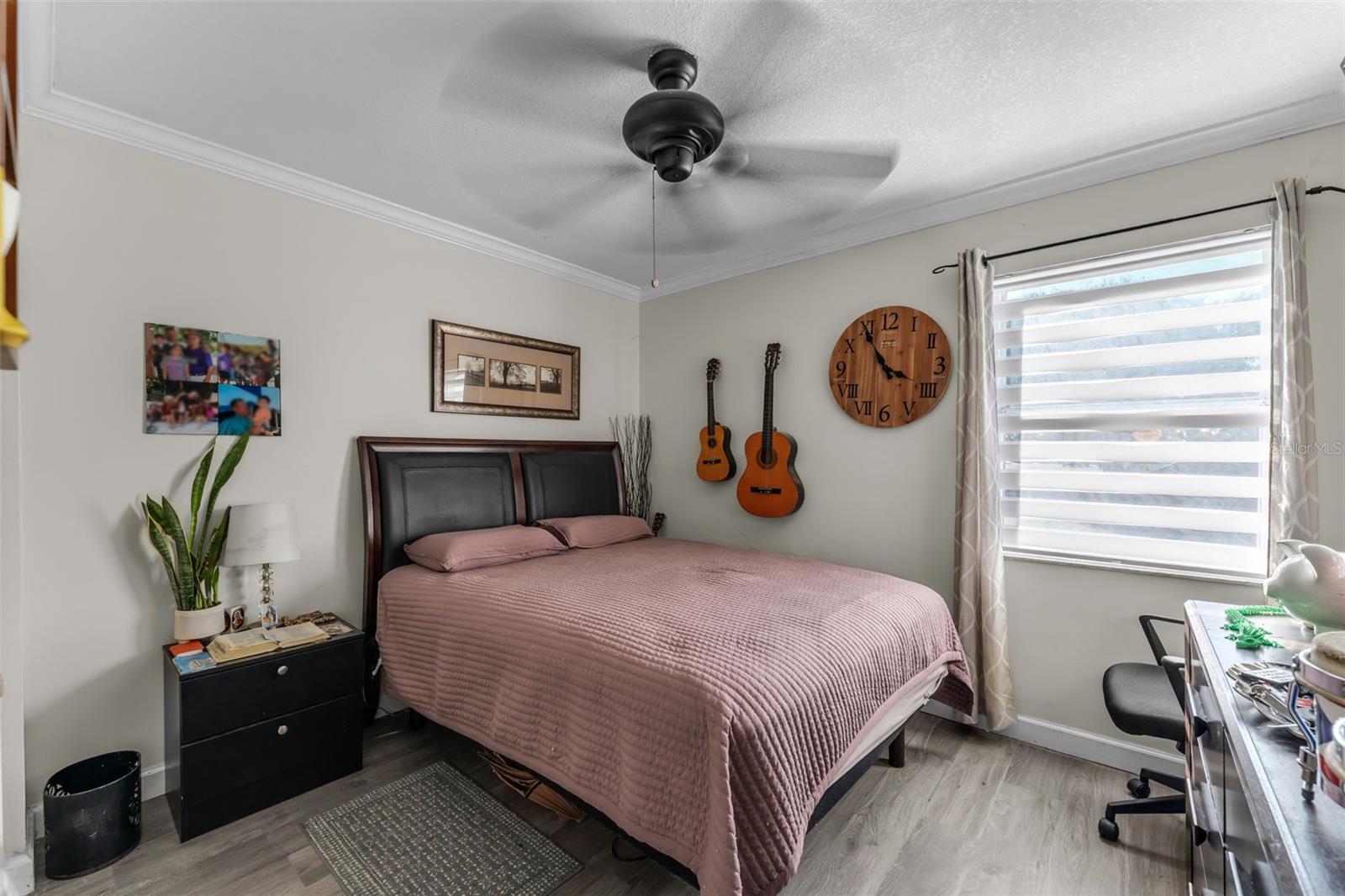 COLONIAL PINES - Residential