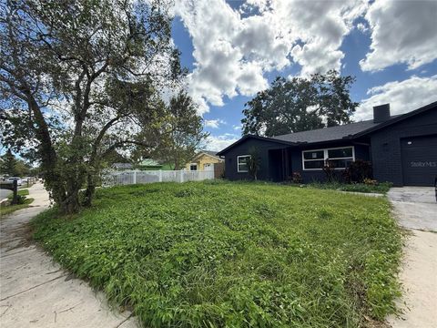 Photo of 1104 Timor Avenue, Orlando, FL 32804 (MLS # O6377138)