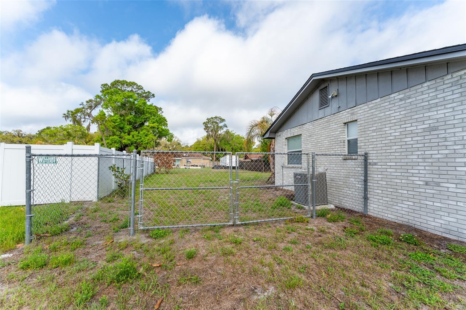 IMPERIALAKES PH 01 - Residential