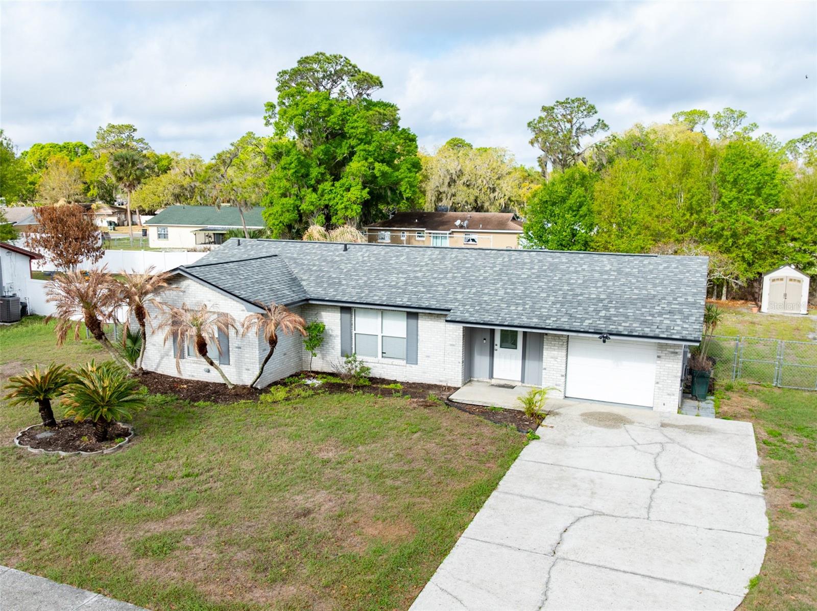 IMPERIALAKES PH 01 - Residential