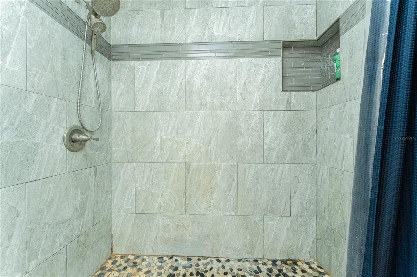 IMPERIALAKES PH 01 - Residential