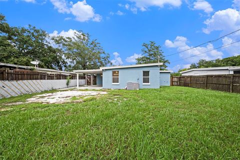 A home in SEMINOLE