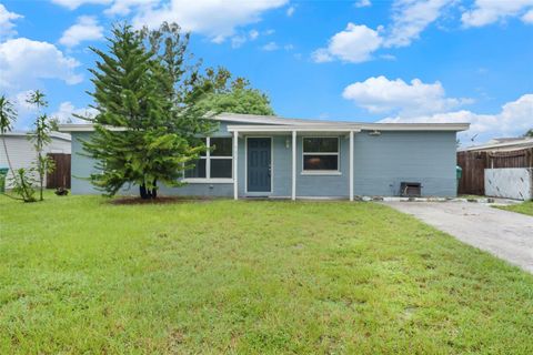 A home in SEMINOLE