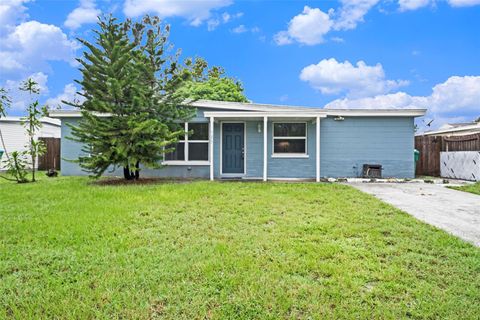 A home in SEMINOLE