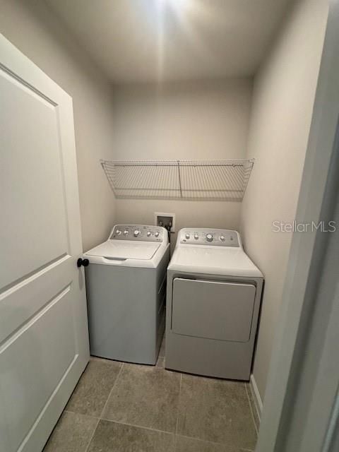 Tiny photo for 1210 Port Blue Way, Lady Lake, FL 32159 (MLS # O6386853)