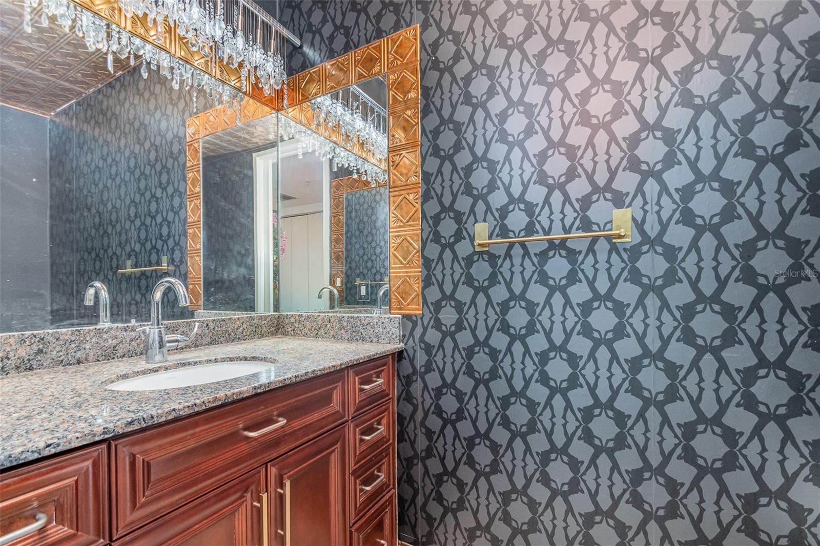 VUE/LK EOLA - Residential Lease