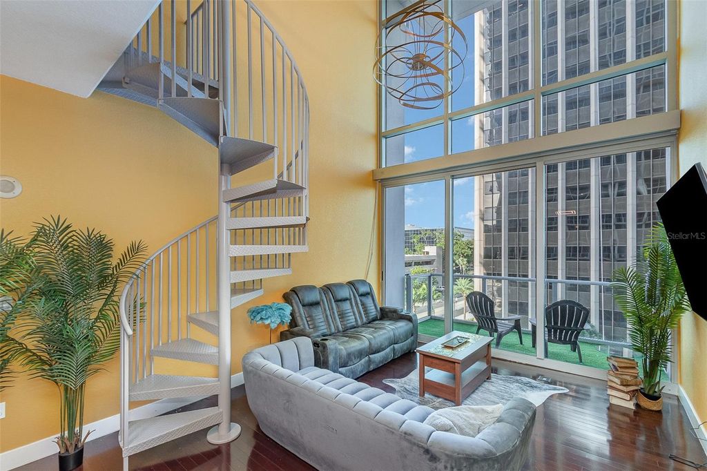 Photo of 150 E Robinson Street #425, Orlando, FL 32801 (MLS # O6366214)